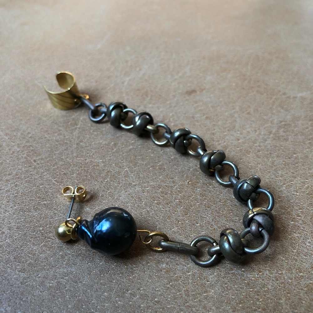 Baroque Pearl Chain Ear Cuff - image 7